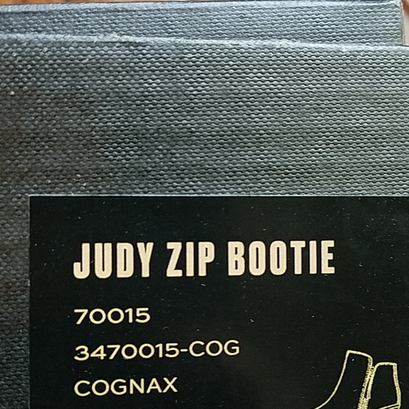 Frye Suede Zip Booties - Judy - 9.5 - Picture 4 of 10